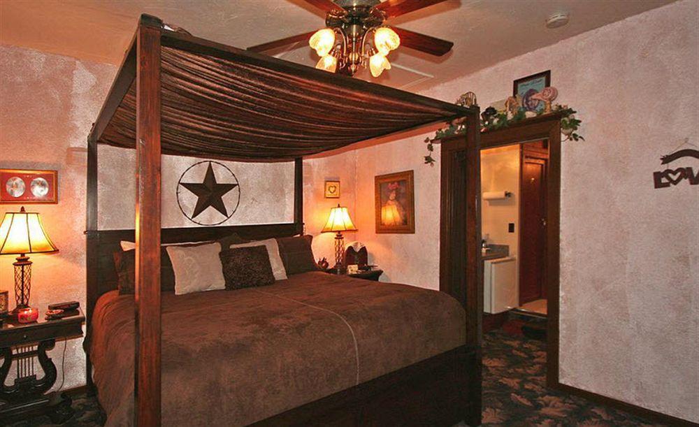 The Whispering Pines Inn Norman Exterior foto