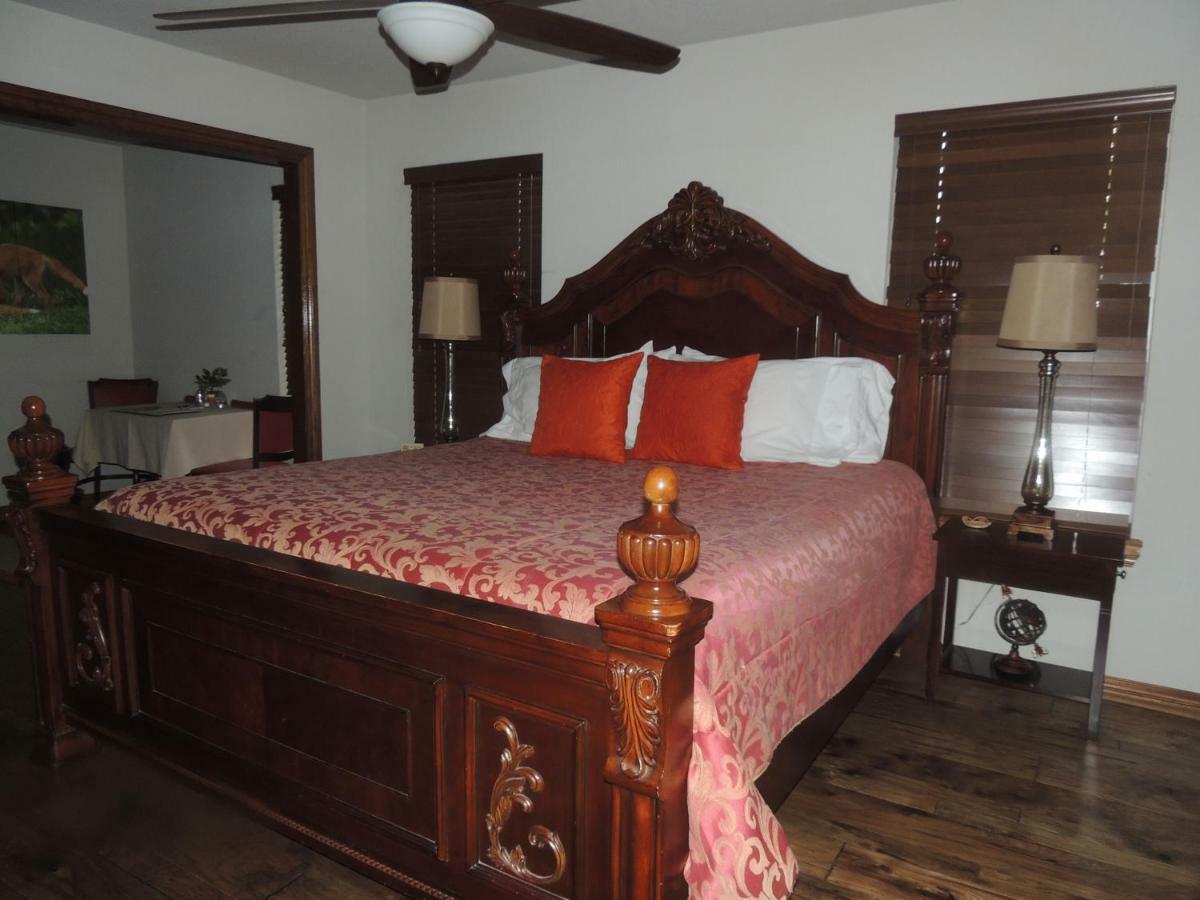 The Whispering Pines Inn Norman Exterior foto